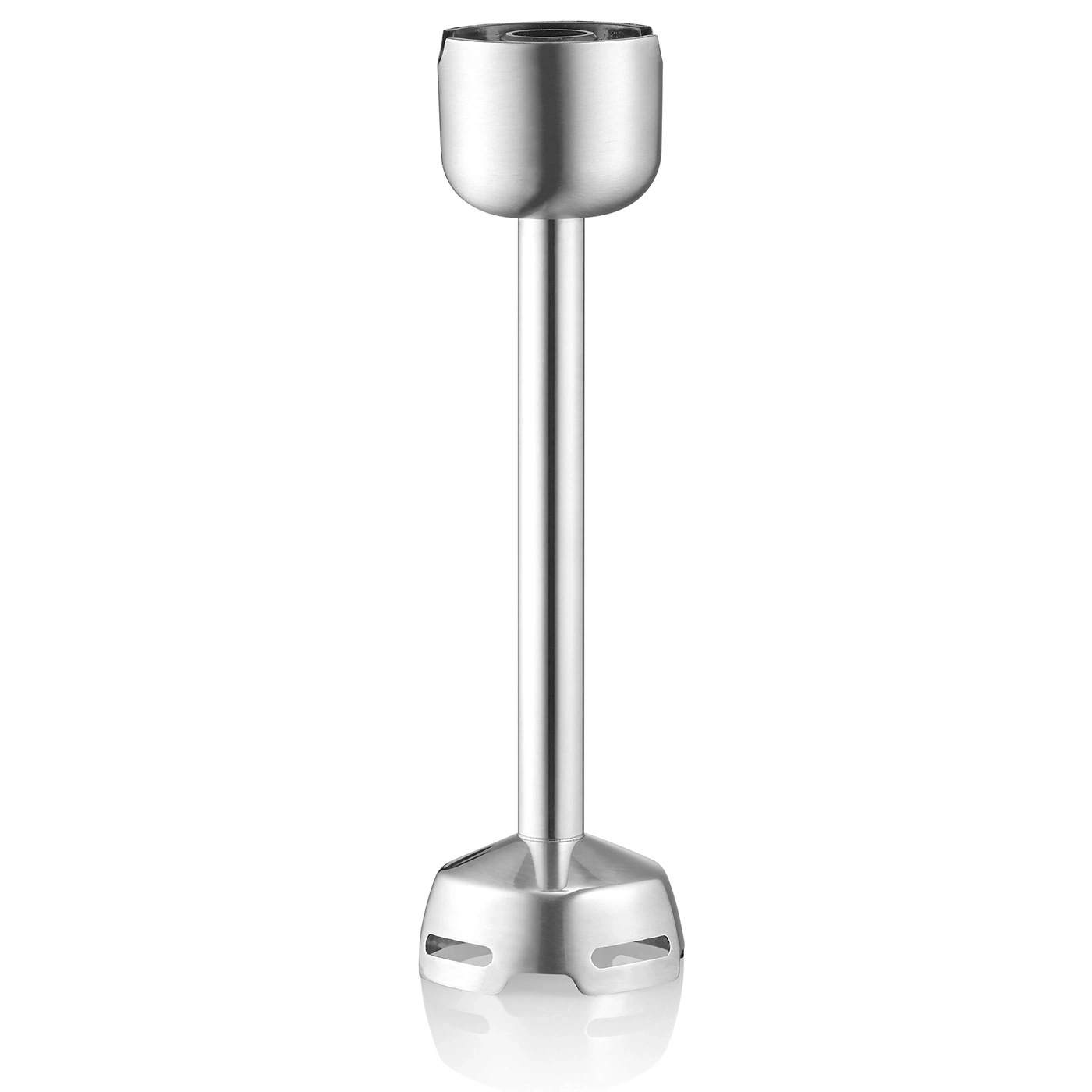Accessoire de mixeur plongeant en acier inoxydable, brillant, isolé sur fond blanc