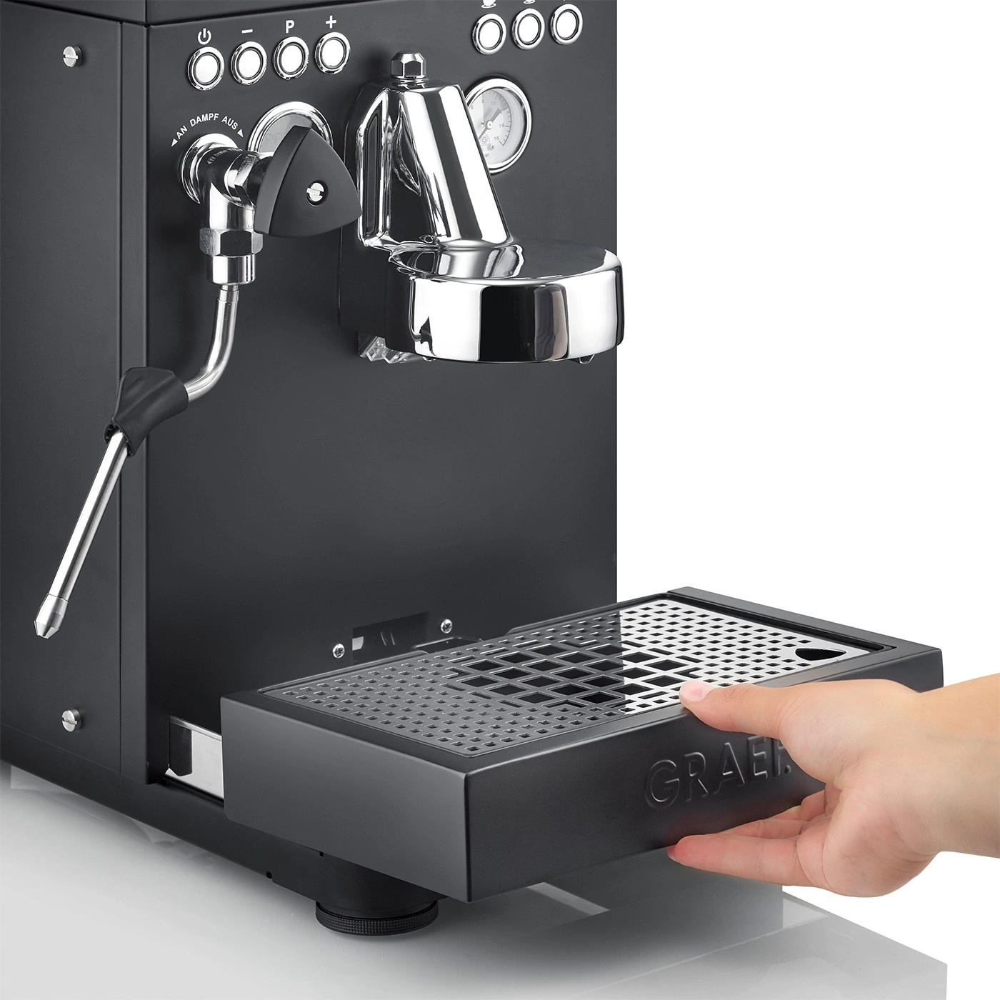 Macchina per espresso nera con vassoio raccogli gocce rimovibile, valvola vapore e manometro.