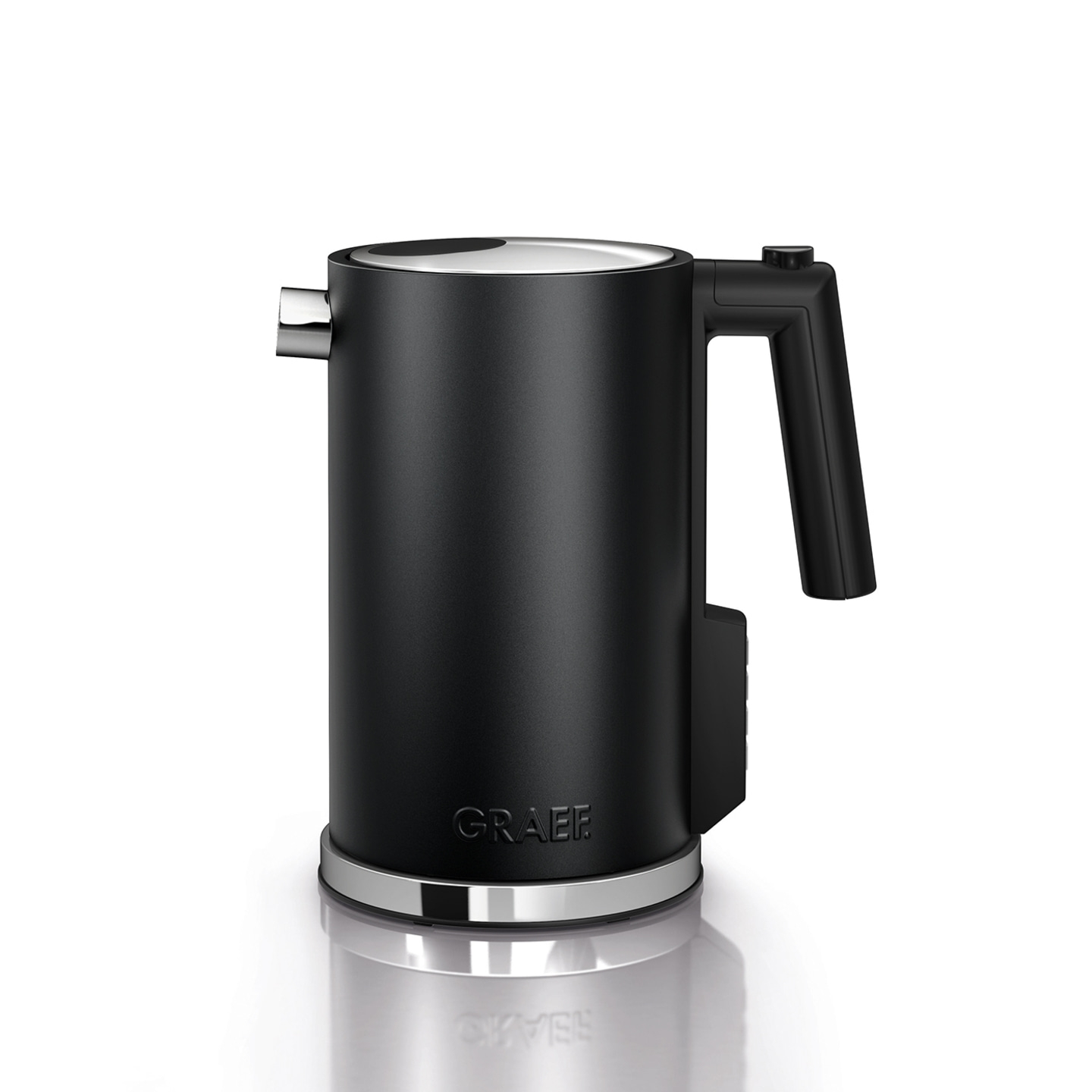 Black electric kettle with chrome accents and GRAEF logo on white background.