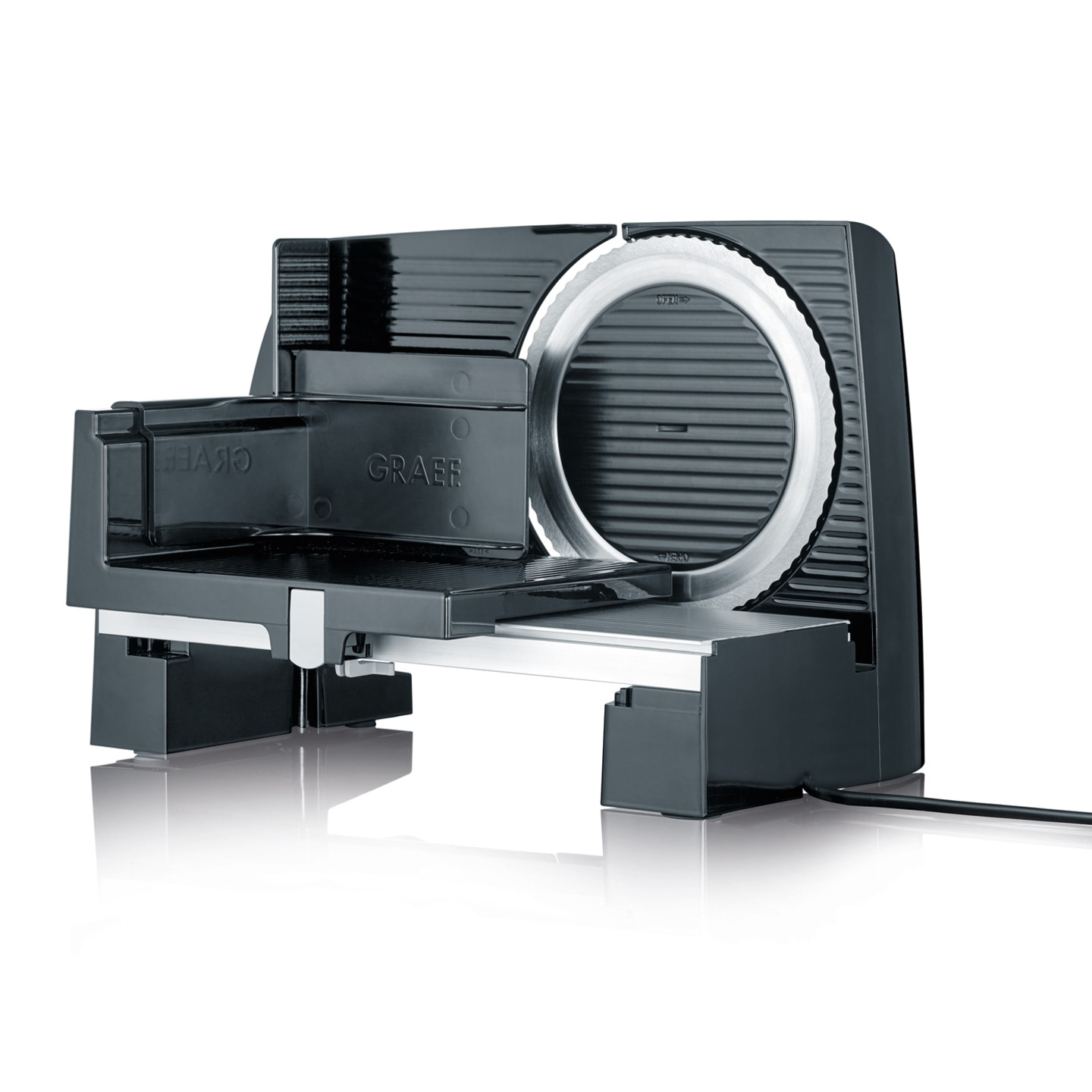 Trancheuse électrique noire avec lame argentée et logo GRAEF pour trancher.
