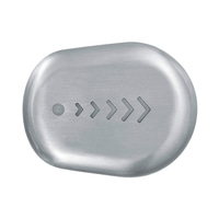 Bouton ovale gris avec flèches et point, surface métallique, design simple