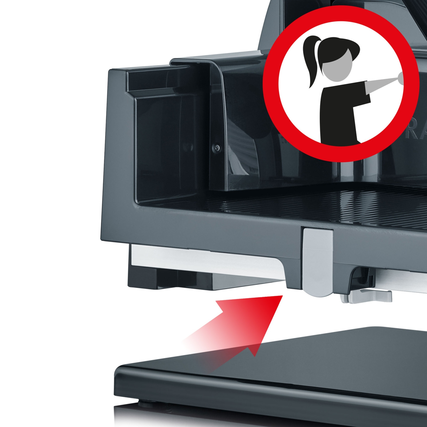 Panneau d'avertissement, femme, flèche rouge, appareil gris, surface noire, fond blanc, sécurité.