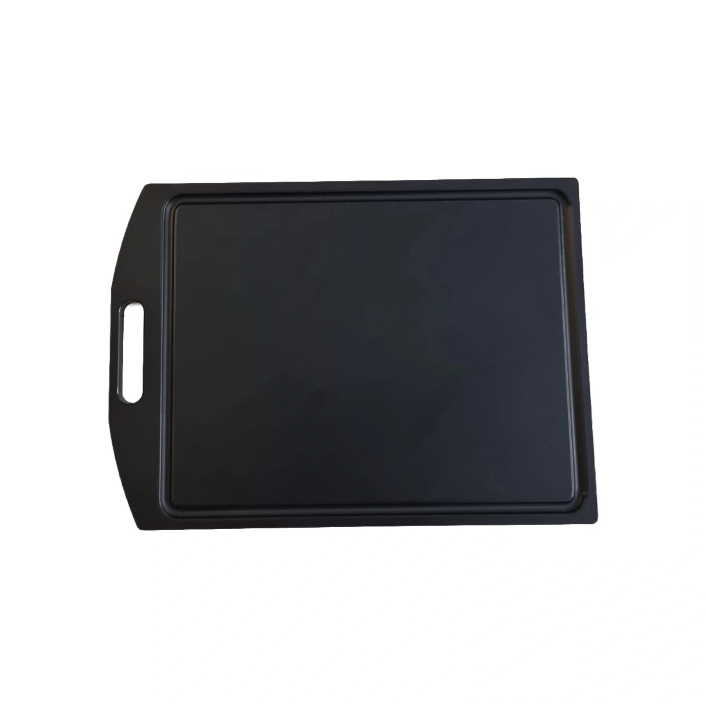 Plaque de cuisson rectangulaire noire avec poignée, isolée sur fond blanc