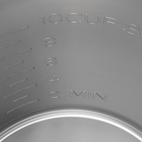 Measuring cup with liquid markings, 10 cups, 2 minutes, metallic gray color.