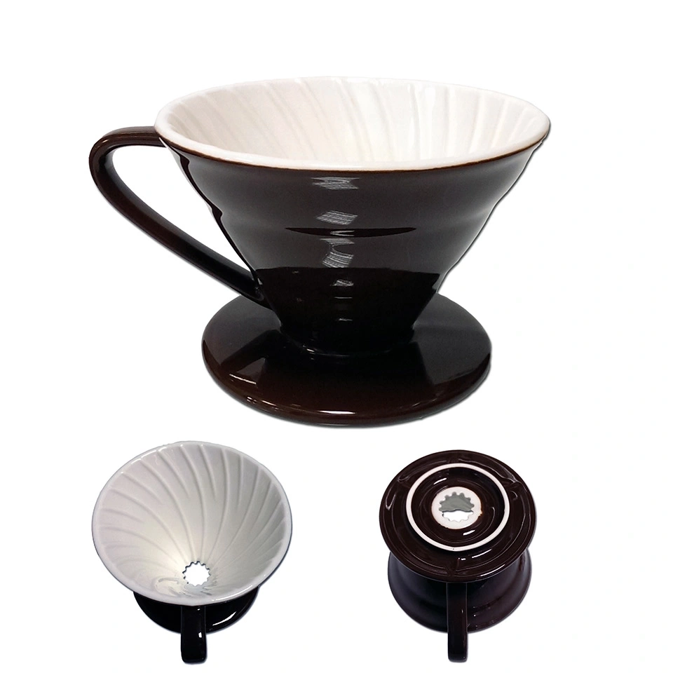 Filtre à café en céramique marron, poignée, intérieur blanc, trois vues, infusion