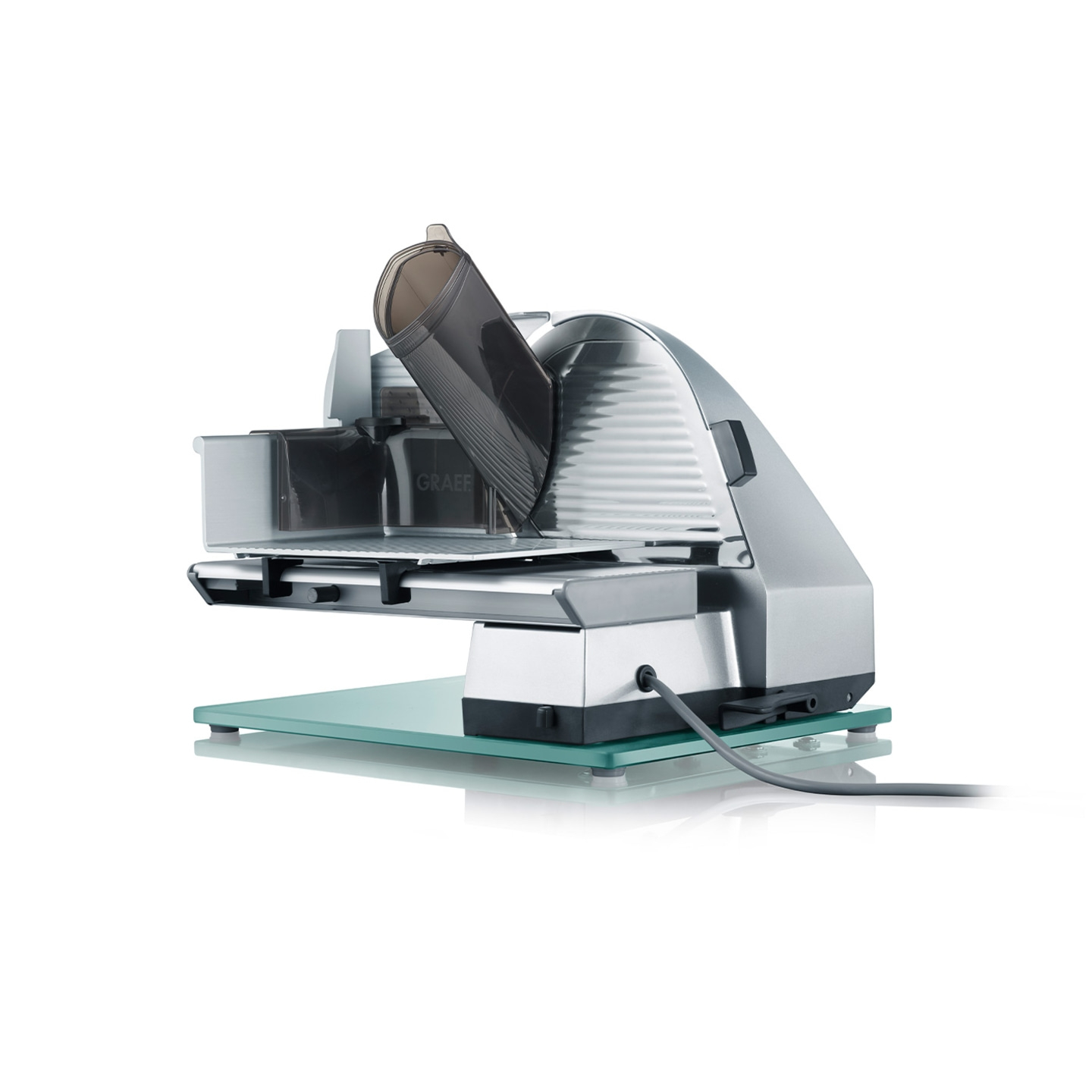 Trancheuse Graef, argent, électrique, avec plaque de verre, gros plan, isolé