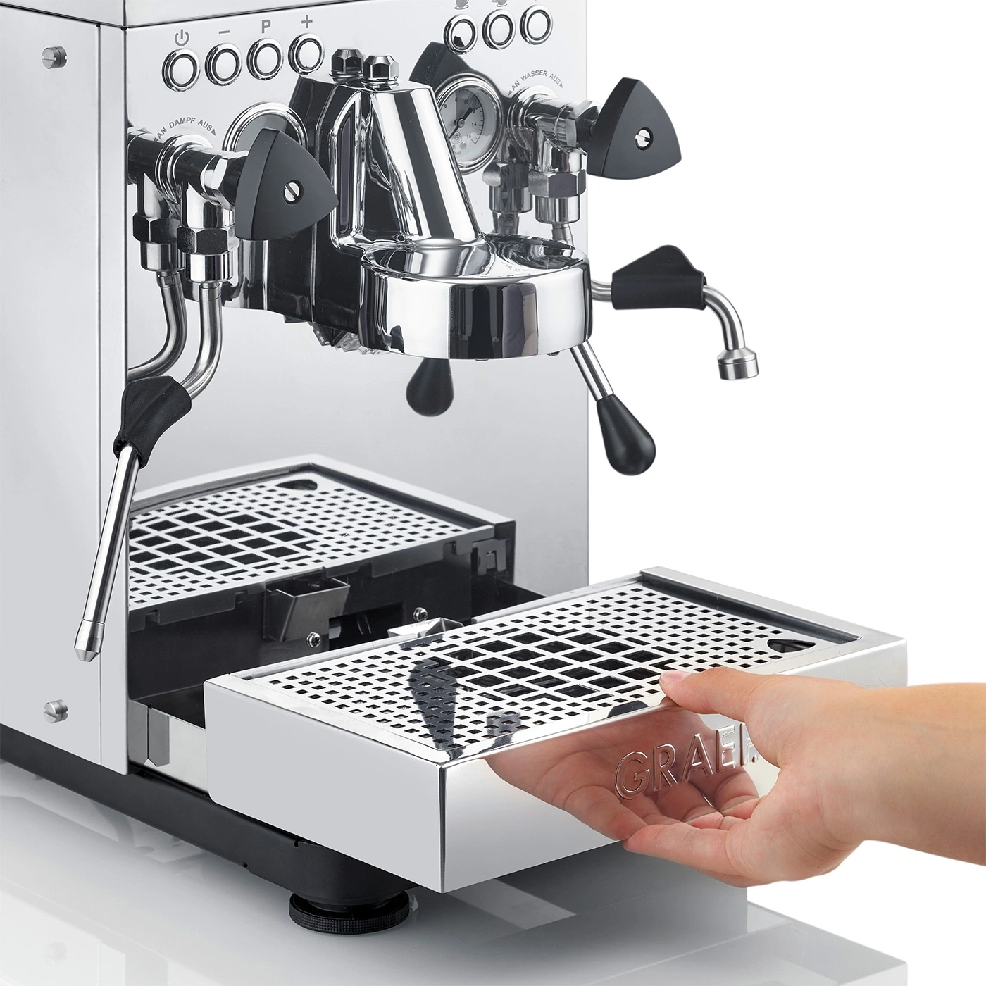 Macchina per espresso cromata, cassetto, mano, logo GRAEF, pulsanti, indicatori, lucida.