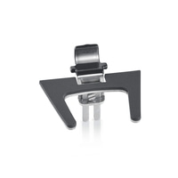 Parte metallica nera con accenti argentati su sfondo bianco